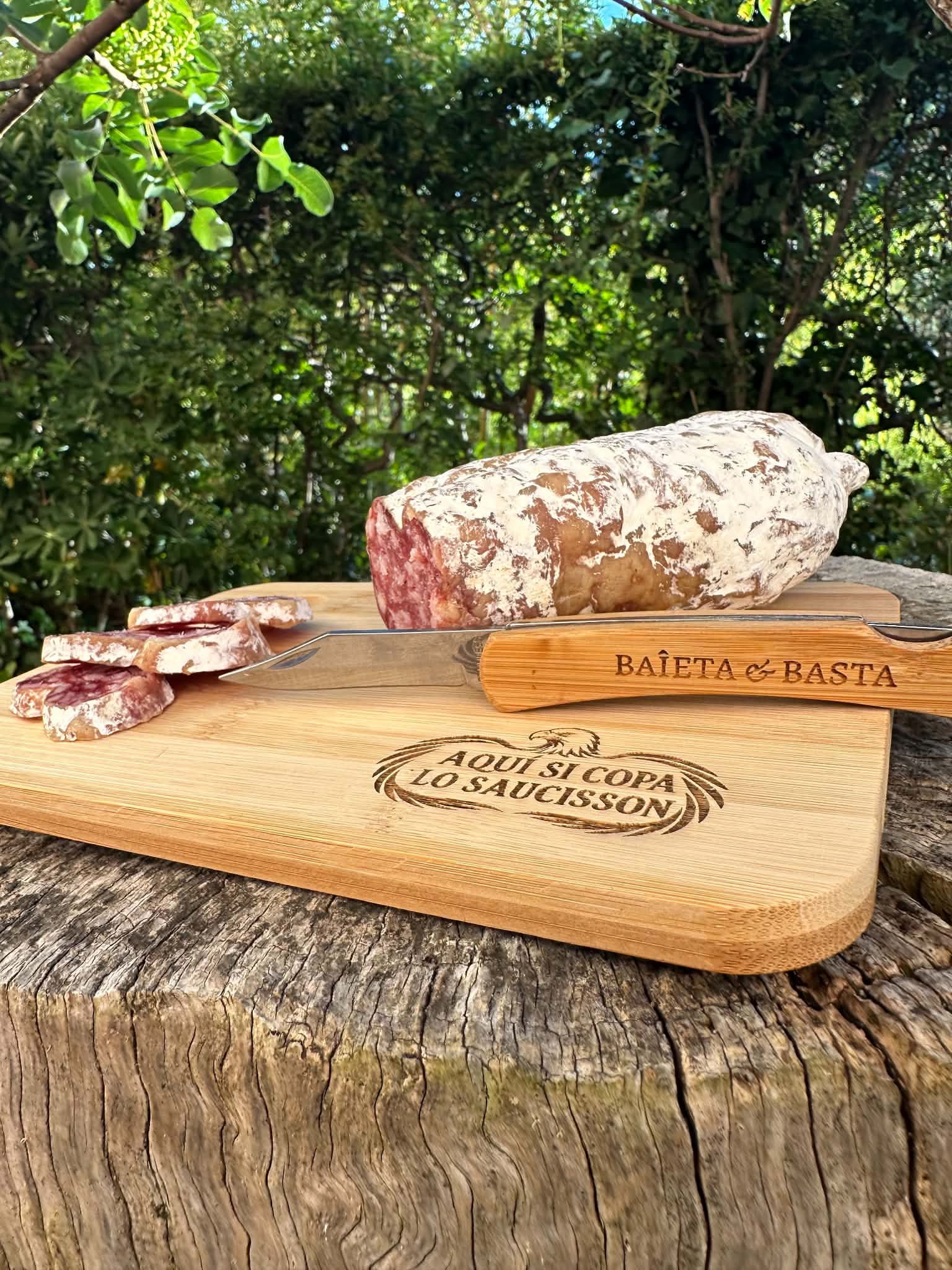 Coffret Apéro : Planche et Couteau à Saucisson